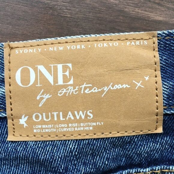 ONE TEASPOON Outlaws Boho Distressed Denim Shorts 26 - Picture 4 of 6